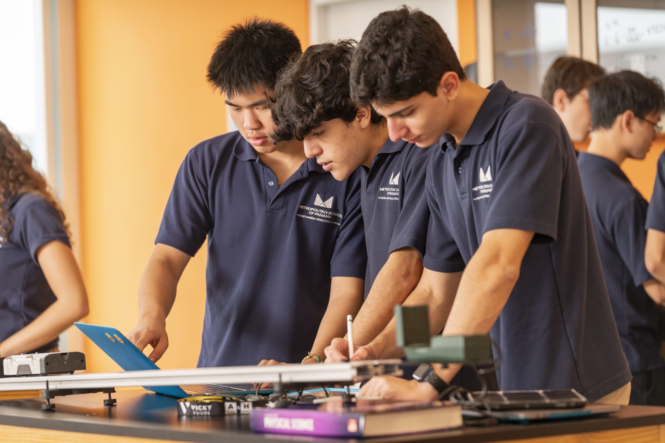 MET: innovación educativa y compromiso social en Panamá