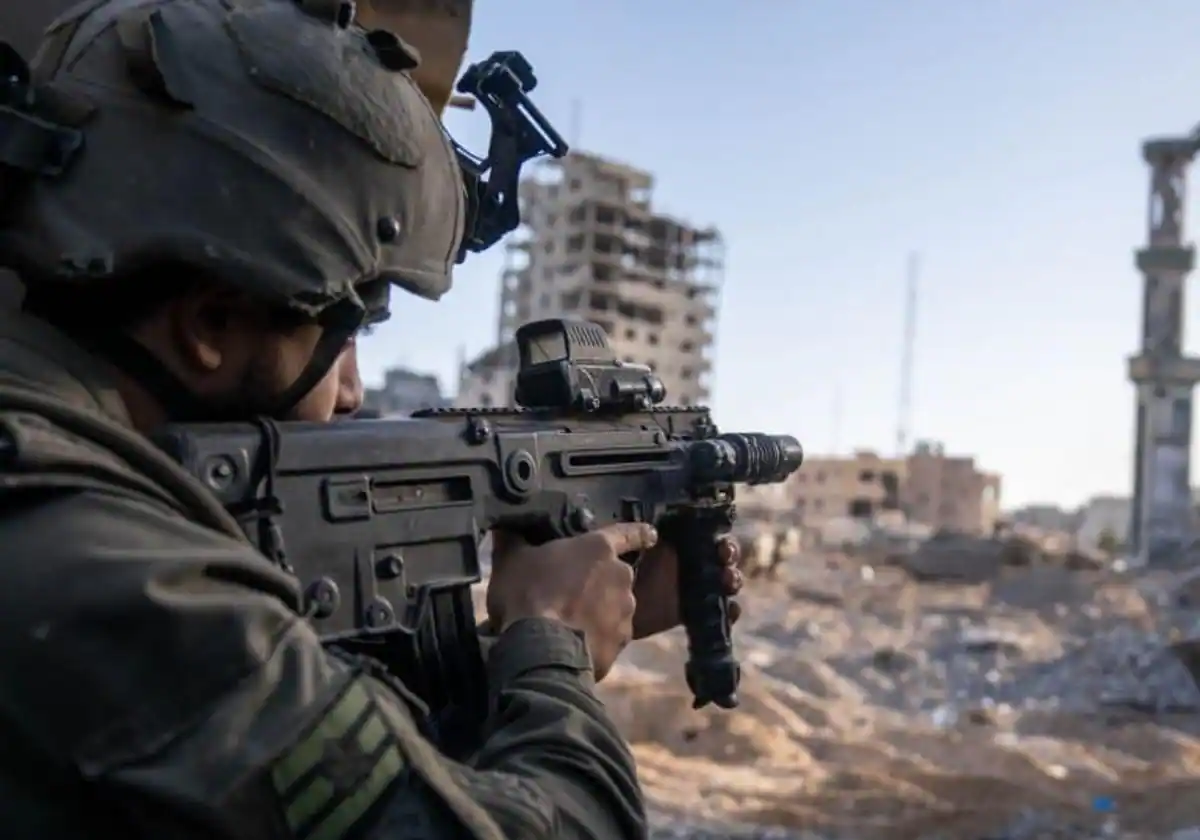 El ejército israelí anuncia la tumba del cuartel general de inteligencia de Hamás en el campo de refugiados de Jan Yunis