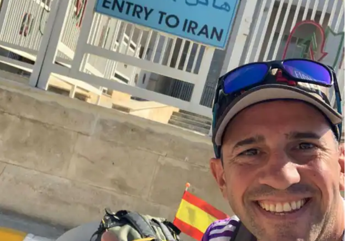 Santiago, momentos antes del crucero de frente con Irán en octubre de 2022
