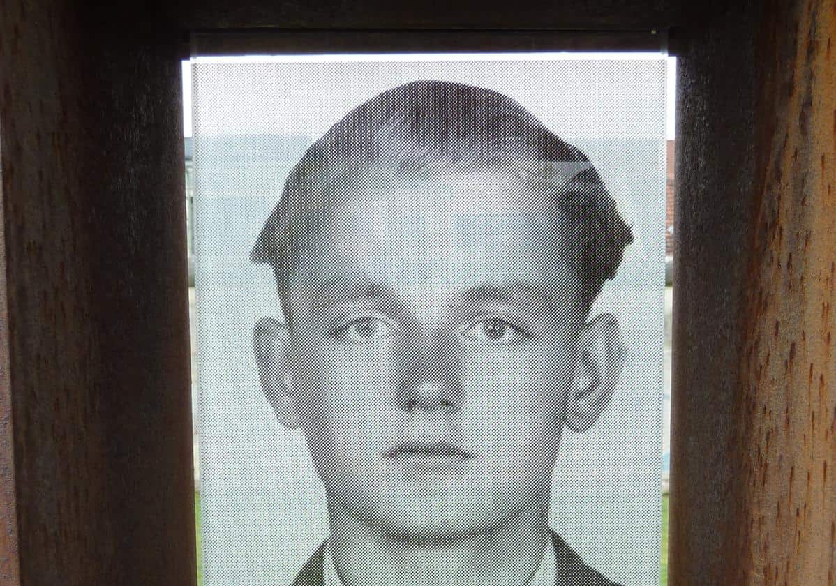 Czesław Kukuczka en el Muro del Recuerdo
