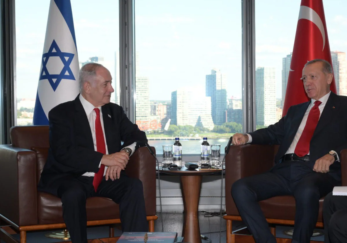 Netanyahu (izquierda) y Erdogan, durante una reunión bilateral