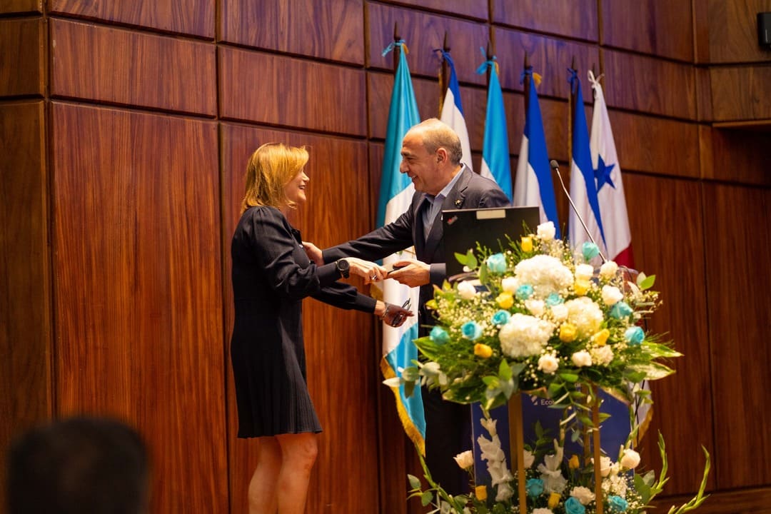 INCAE y Ficohsa: una colaboración para transformar la región