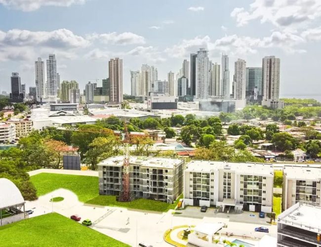 Panamá inmobiliario: aspectos clave al decidir entre vivienda propia o propiedad para renta